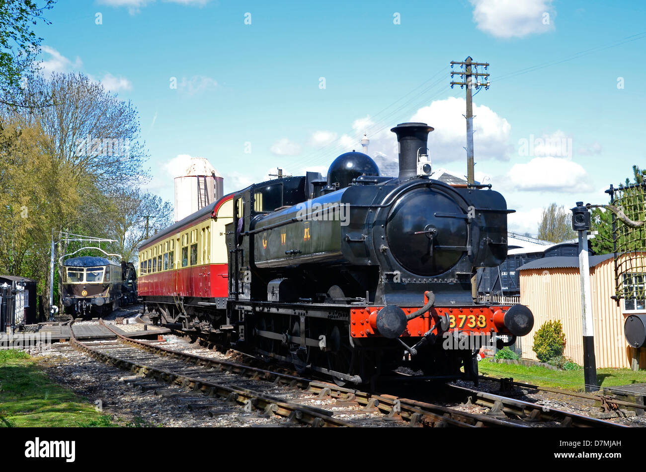 BR Western Region branch line demonstration train of early 1950's ...