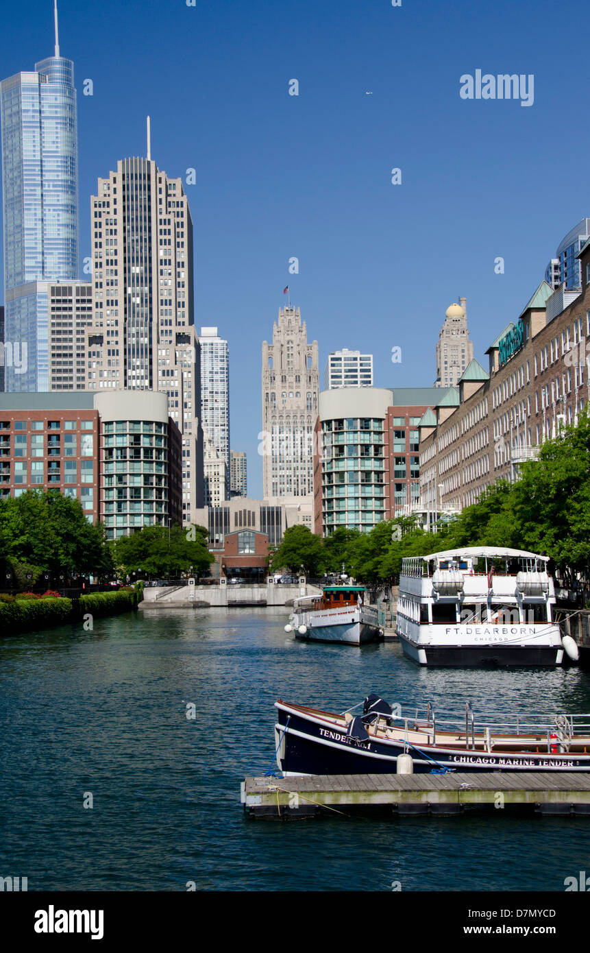 Illinois, Chicago. Canal view of the Chicago's Magnificent Mile city skyline. Stock Photo