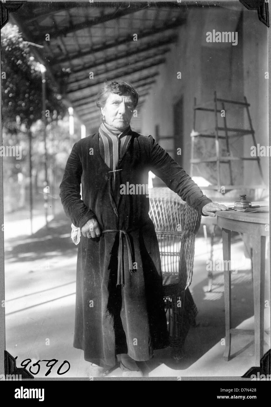 This image documents the paleontological expedition to Estancia Blanco ...