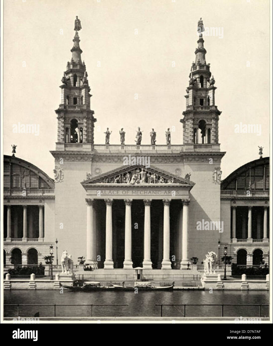 Industrialhall hi-res stock photography and images - Alamy