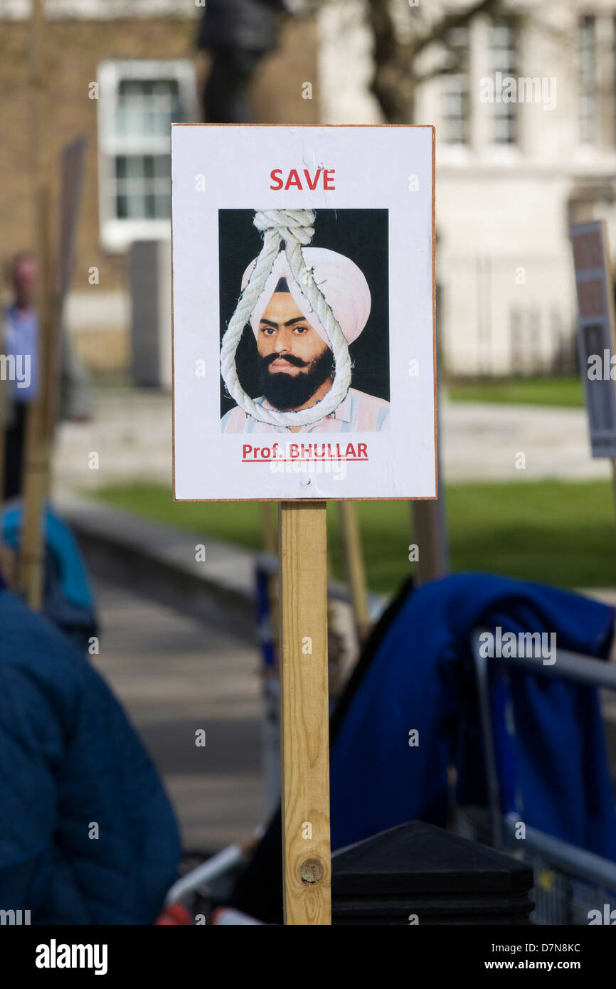 Protest outside 10 Downing street London to free Professor Bhullar from India's deadly Justice Stock Photo