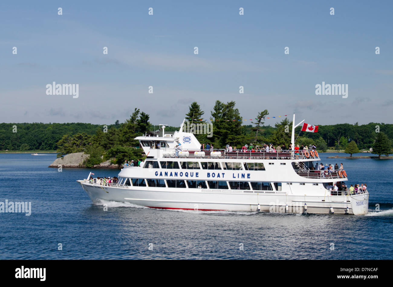 New York, St. Lawrence Seaway, Thousand Islands. The 'American Narrows' scenic waterway along the US and Canadian border. Stock Photo