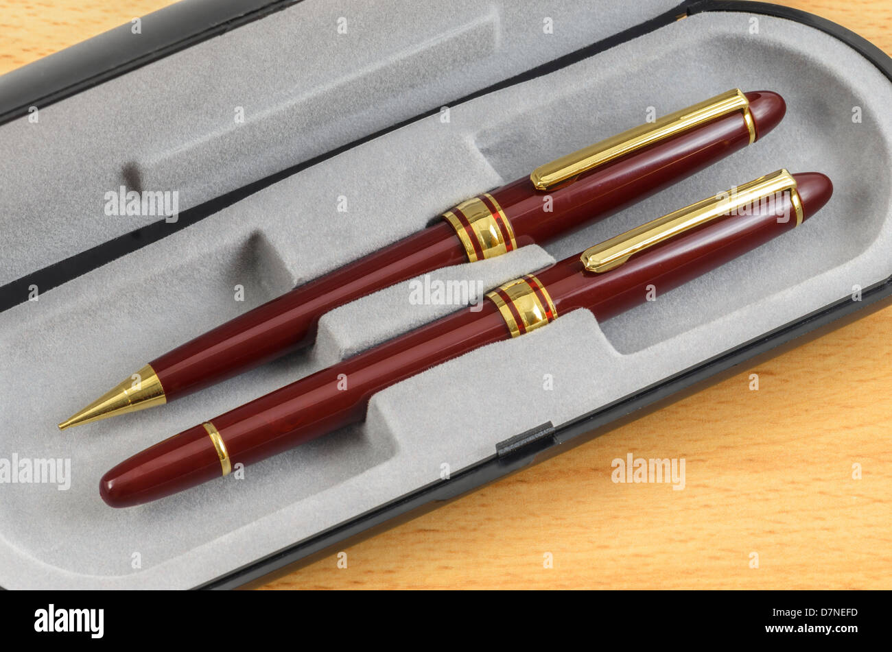 Fountain Pen and Pencil Set 01 Stock Photo - Alamy