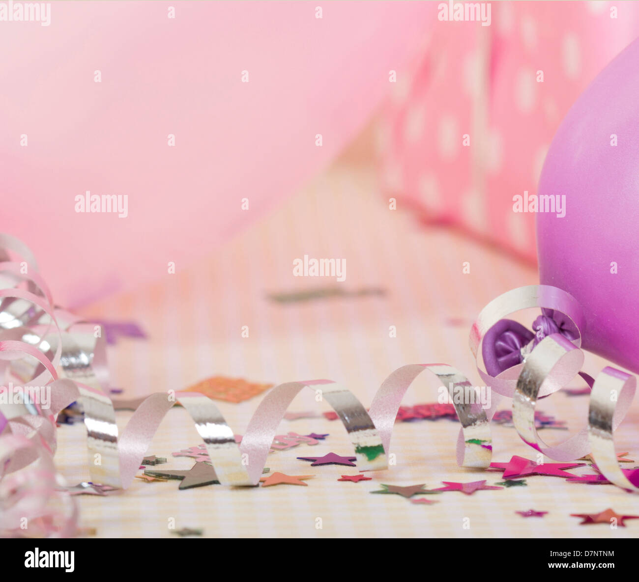 Celebration balloons confetti hires stock photography and images Alamy