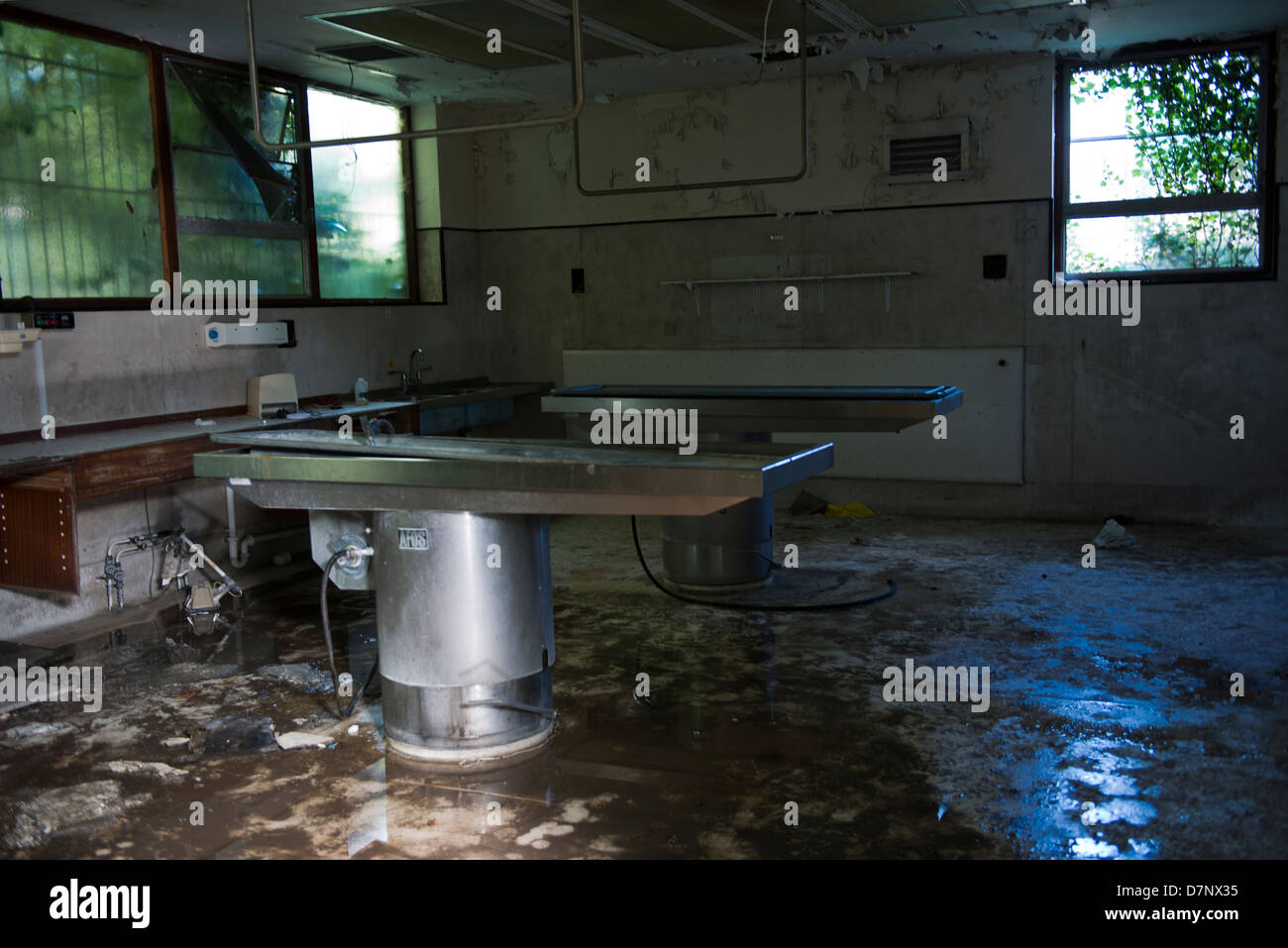 The now closed St. Peter's Mortuary, Chertsey, remains silent and abandoned. Stock Photo
