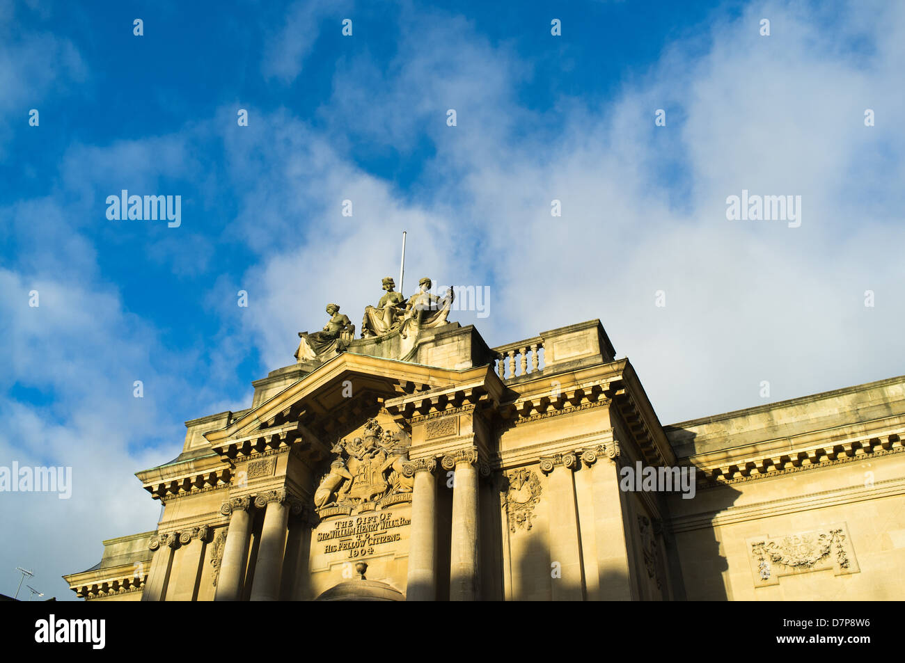 dh Bristol University CLIFTON BRISTOL Historic victorian 19th century University building roof top Stock Photo