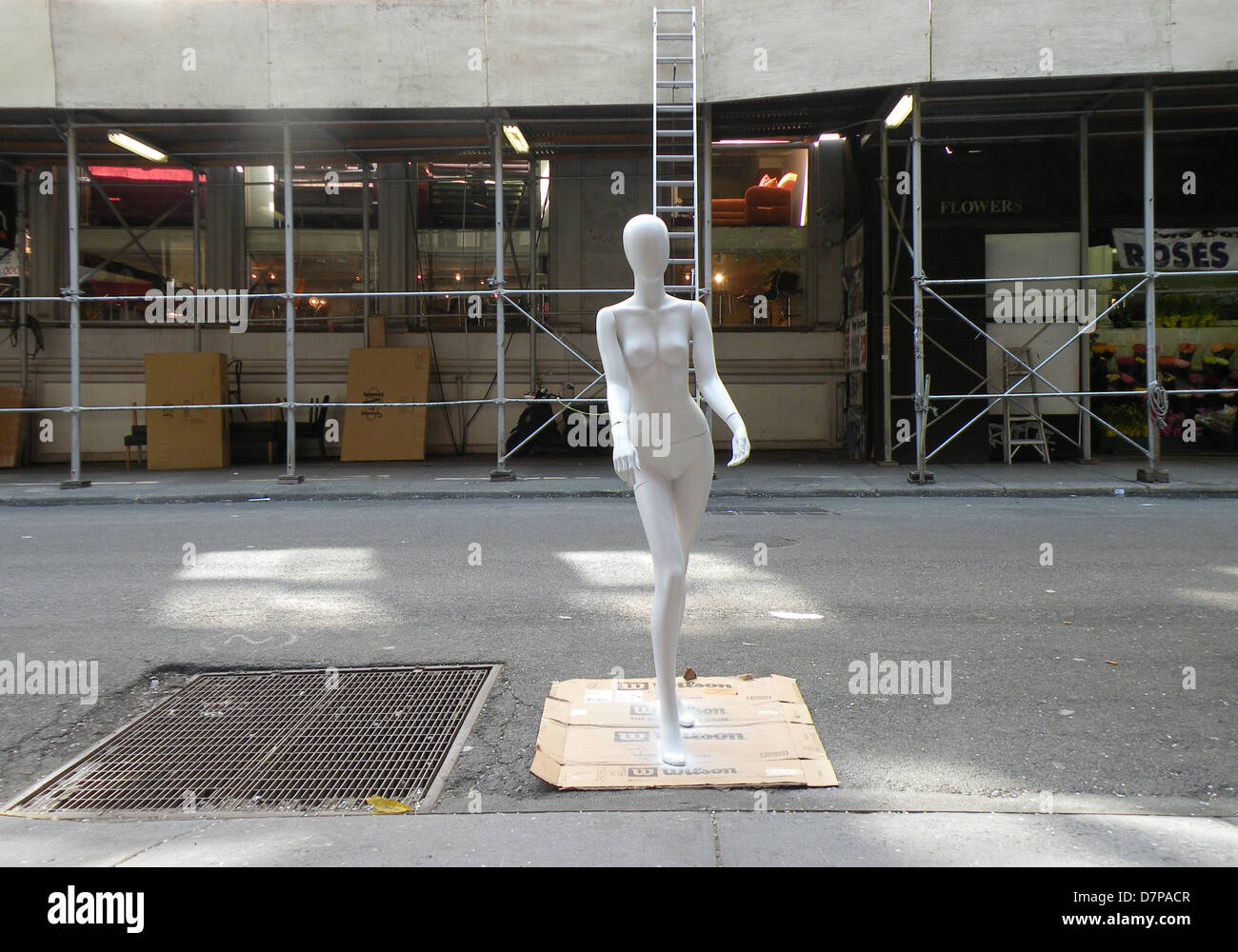 Mannequin on an empty street in Manhattan, New York Stock Photo Alamy