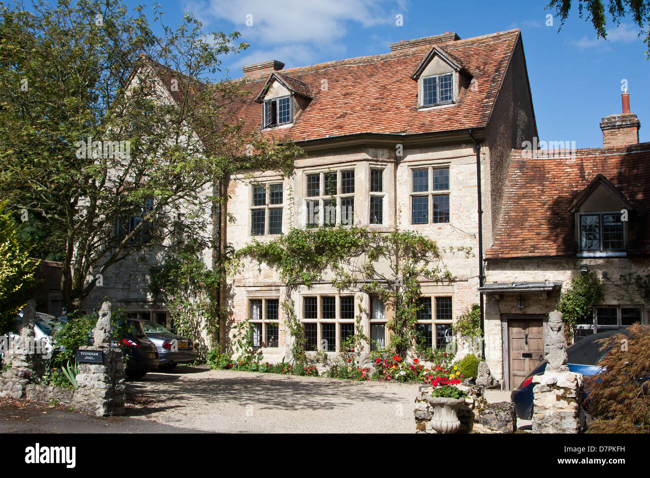 Tyringham Hall, Cuddington Stock Photo Alamy