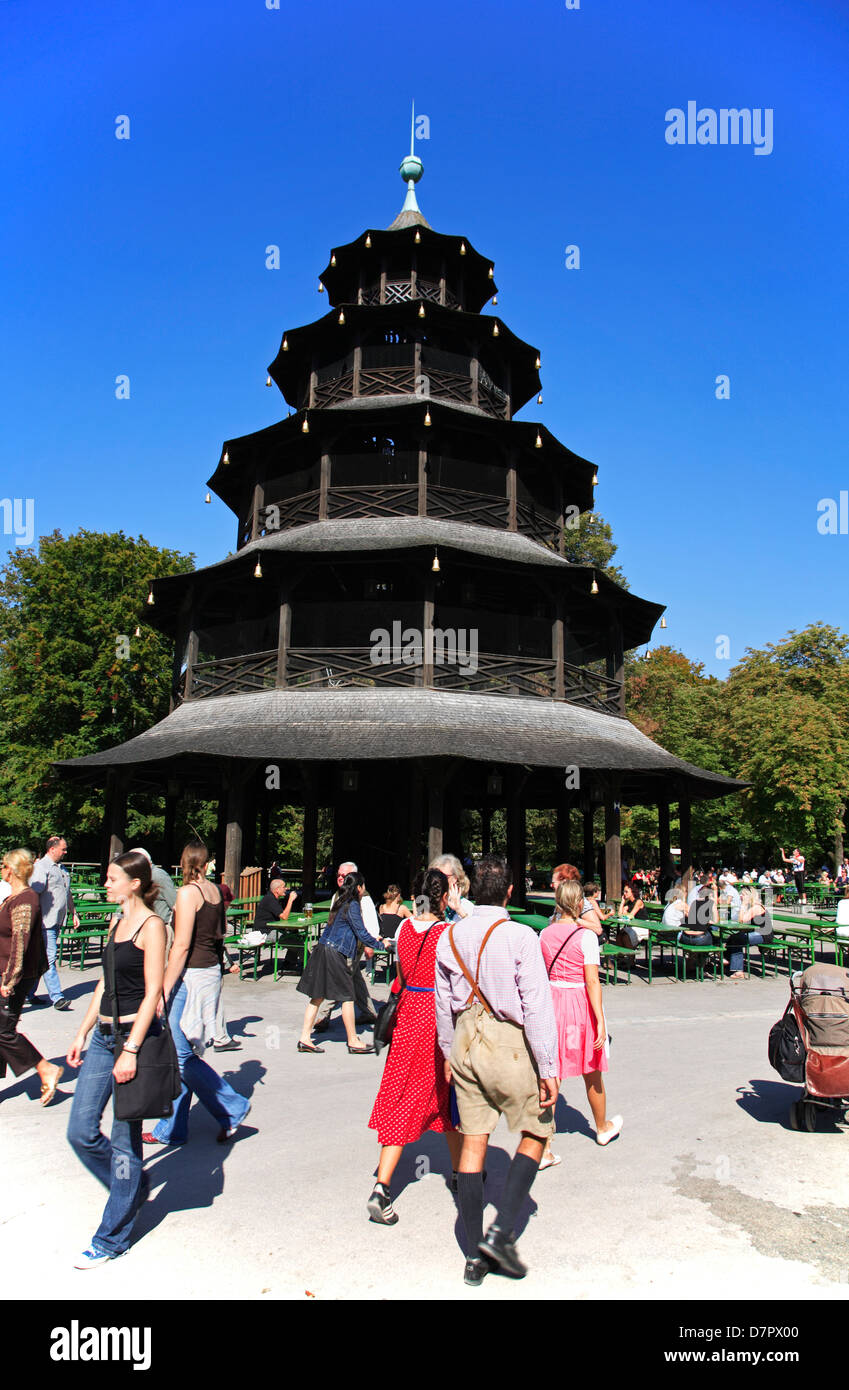 Englischer chinesischer garten hires stock photography and images Alamy
