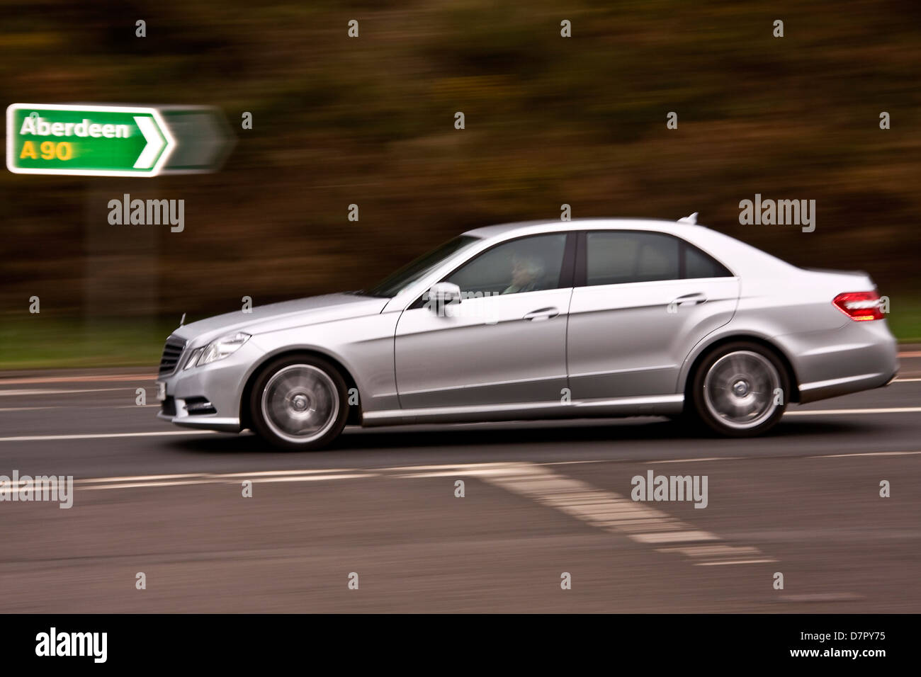 Rear sync flash hires stock photography and images Alamy