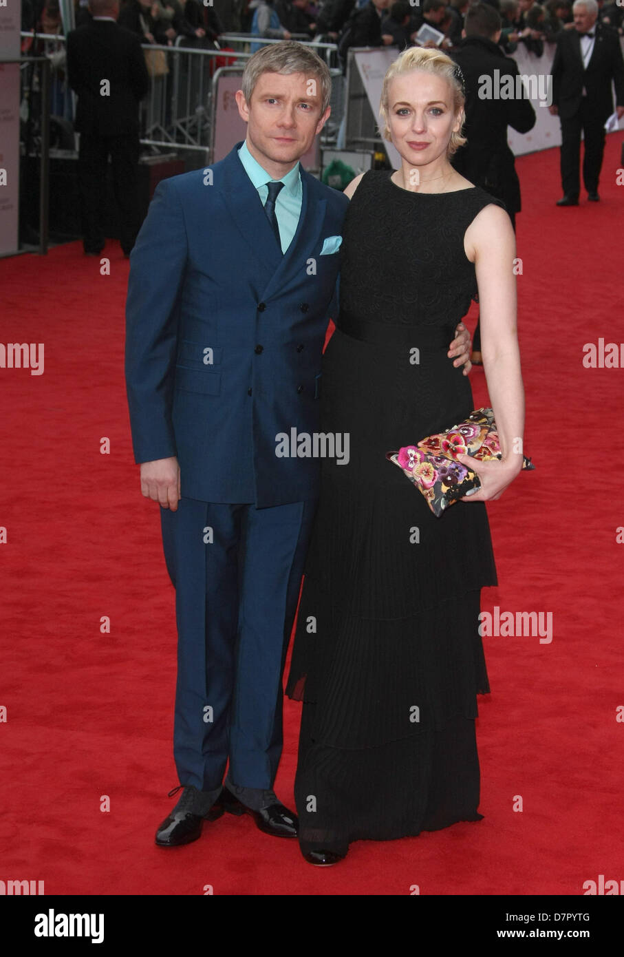 MARTIN FREEMAN & AMANDA ABBINGTON BRITISH ACADEMY TELEVISION AWARDS SOUTHBANK LONDON ENGLAND UK 12 May 2013 Stock Photo