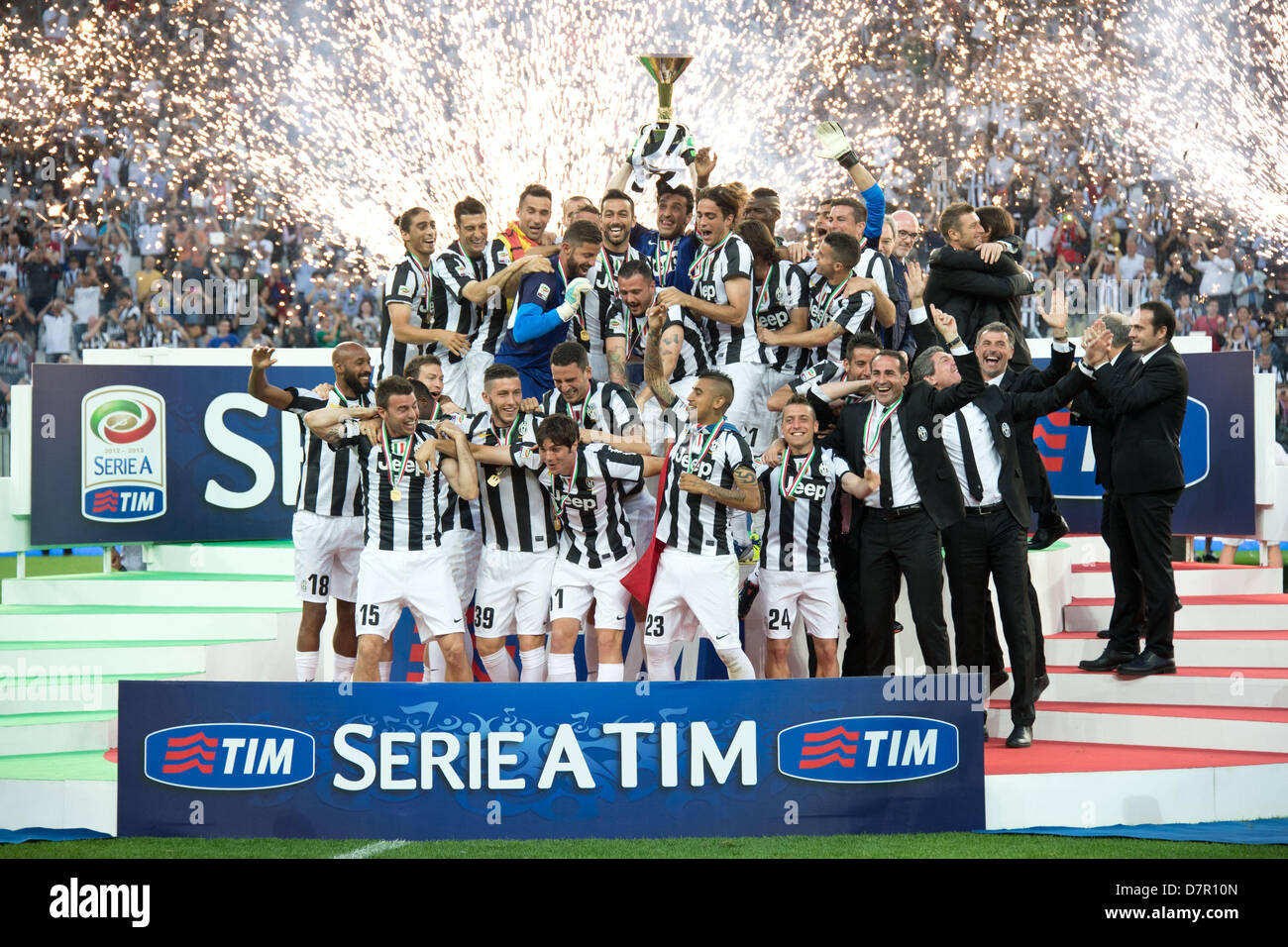 Juventus claim 2012-2013 scudetto 