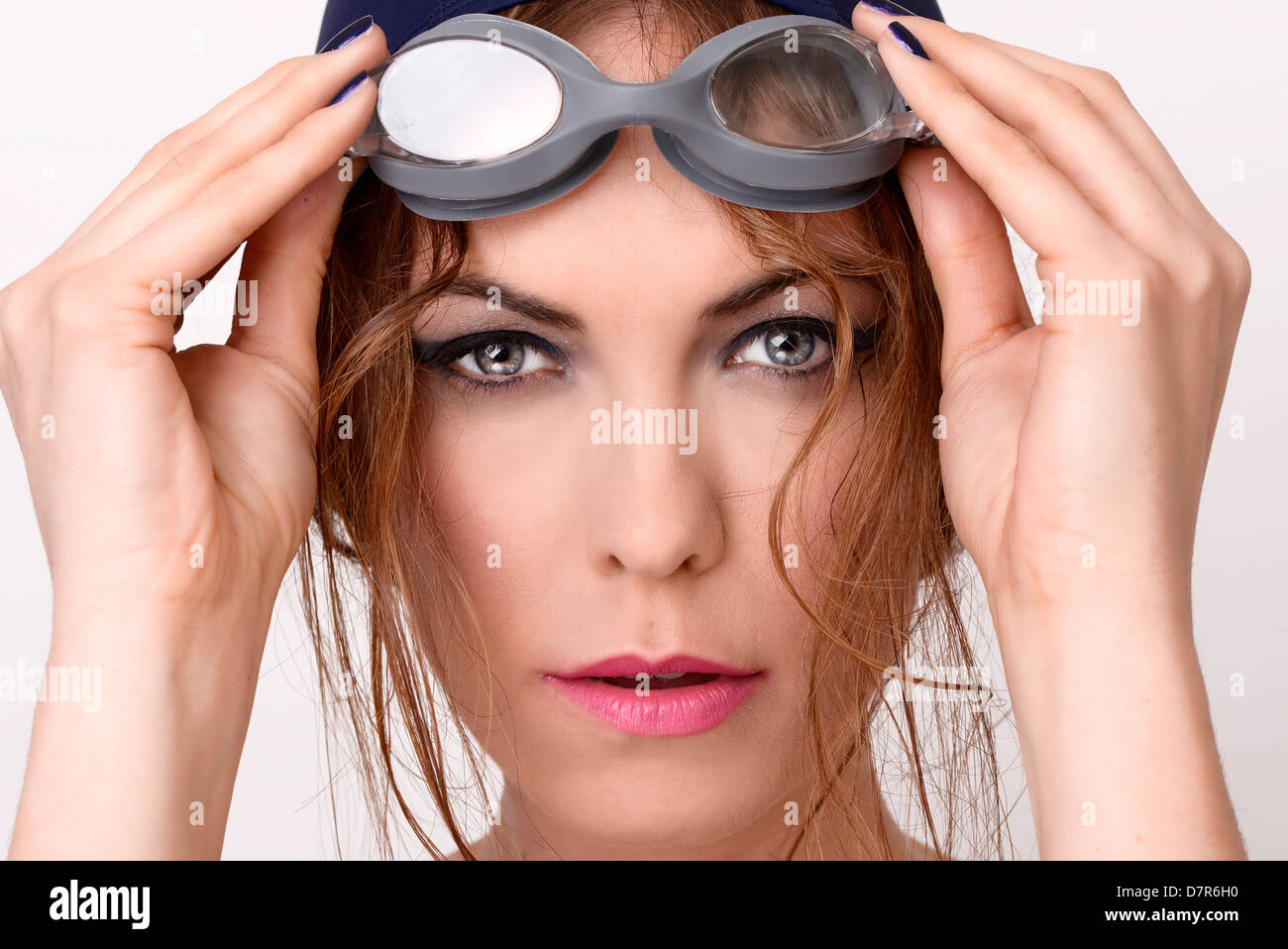 Swim cap goggles hires stock photography and images Alamy