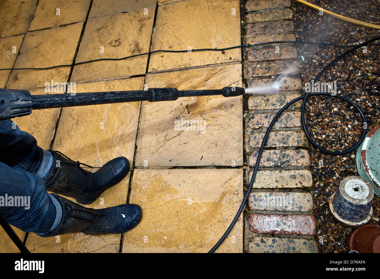 Water jet outlet power washer