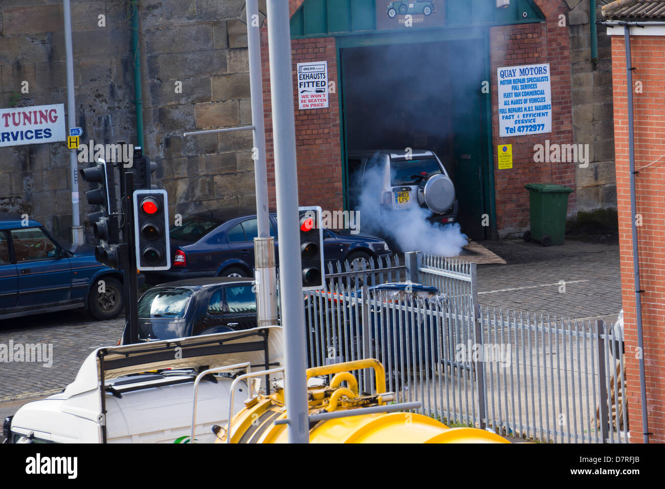 Exhaust smoke hires stock photography and images Alamy