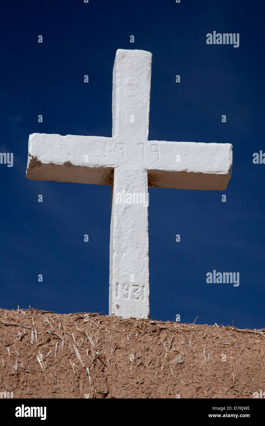 Cross at St. Francis de Assisi Church in Rancho de Taos, just south of Taos, New Mexico. Stock Photo