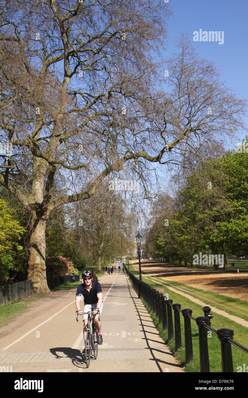 Bicyclist at Hyde Park London Stock Photo