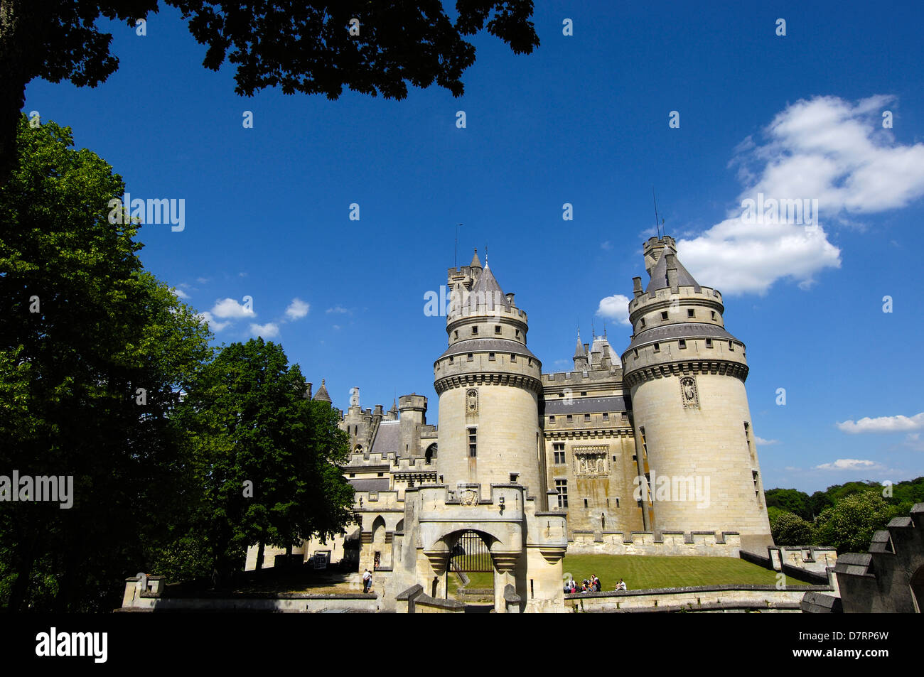 Pierrefonds Castle Hi res Stock Photography And Images Alamy pierrefonds-castle-hi-res-stock-photography-and-images-alamy