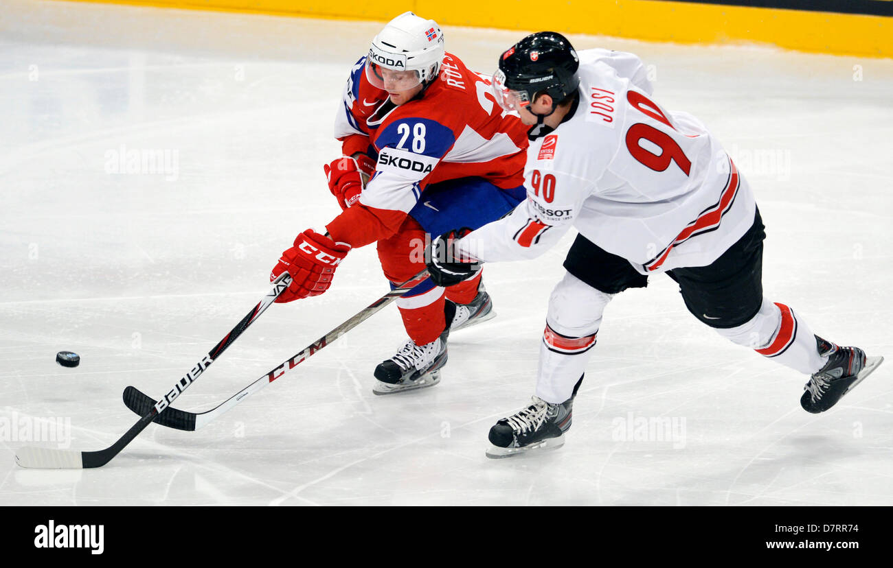 Roman Josi's Girlfriend Ellie Ottaway (Swiss Ice Hockey