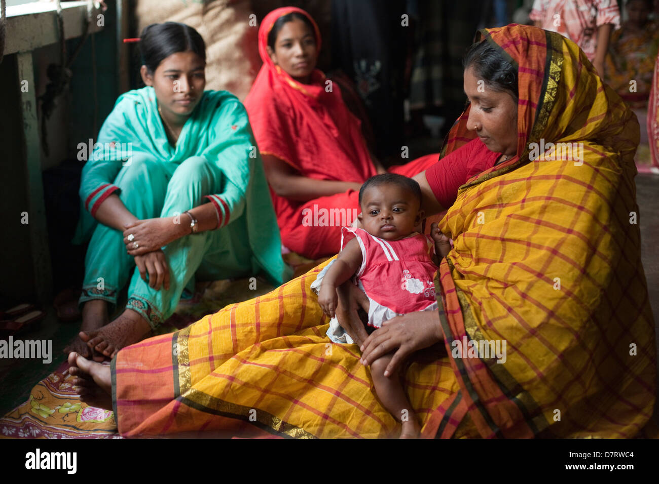 Baby dhaka bangladesh hi-res stock photography and images - Alamy