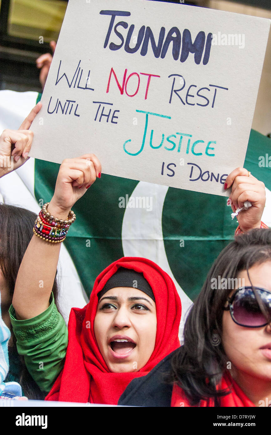 London, UK. 13th May, 2013. A Pakistani woman protests against alleged rigging in the Pakistani general election. Credit: Paul Davey/Alamy Live News Stock Photo