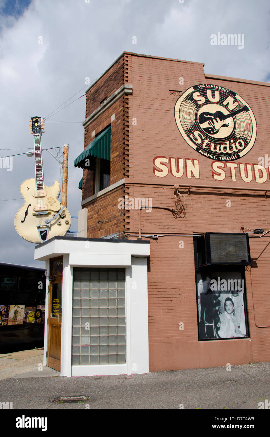 Tennessee, Memphis. Sun Studio. Exterior with Gibson guitar sign Stock