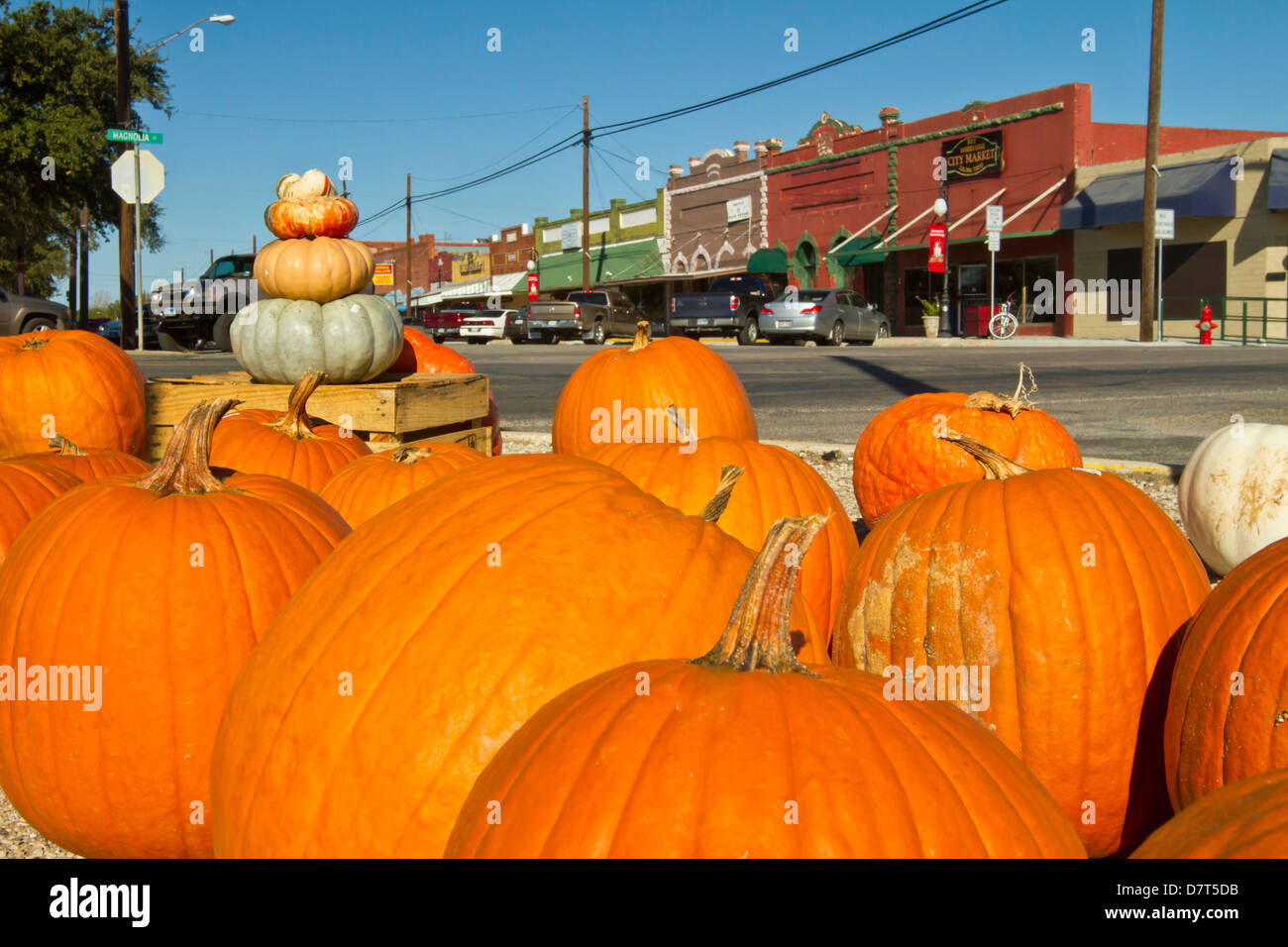 Luling, Texas main street in October Stock Photo Alamy