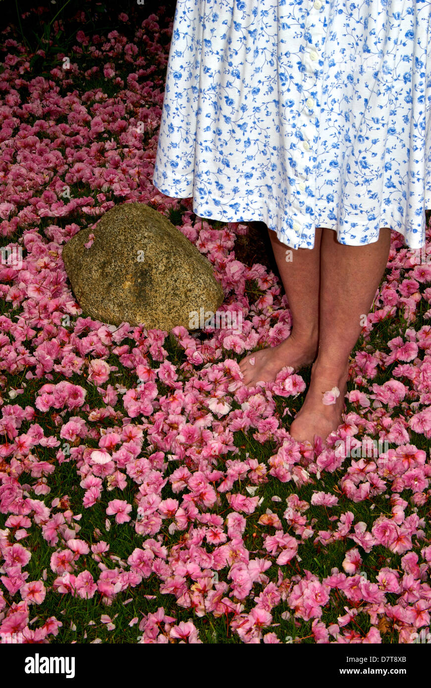 Barefoot woman hi-res stock photography and images - Alamy