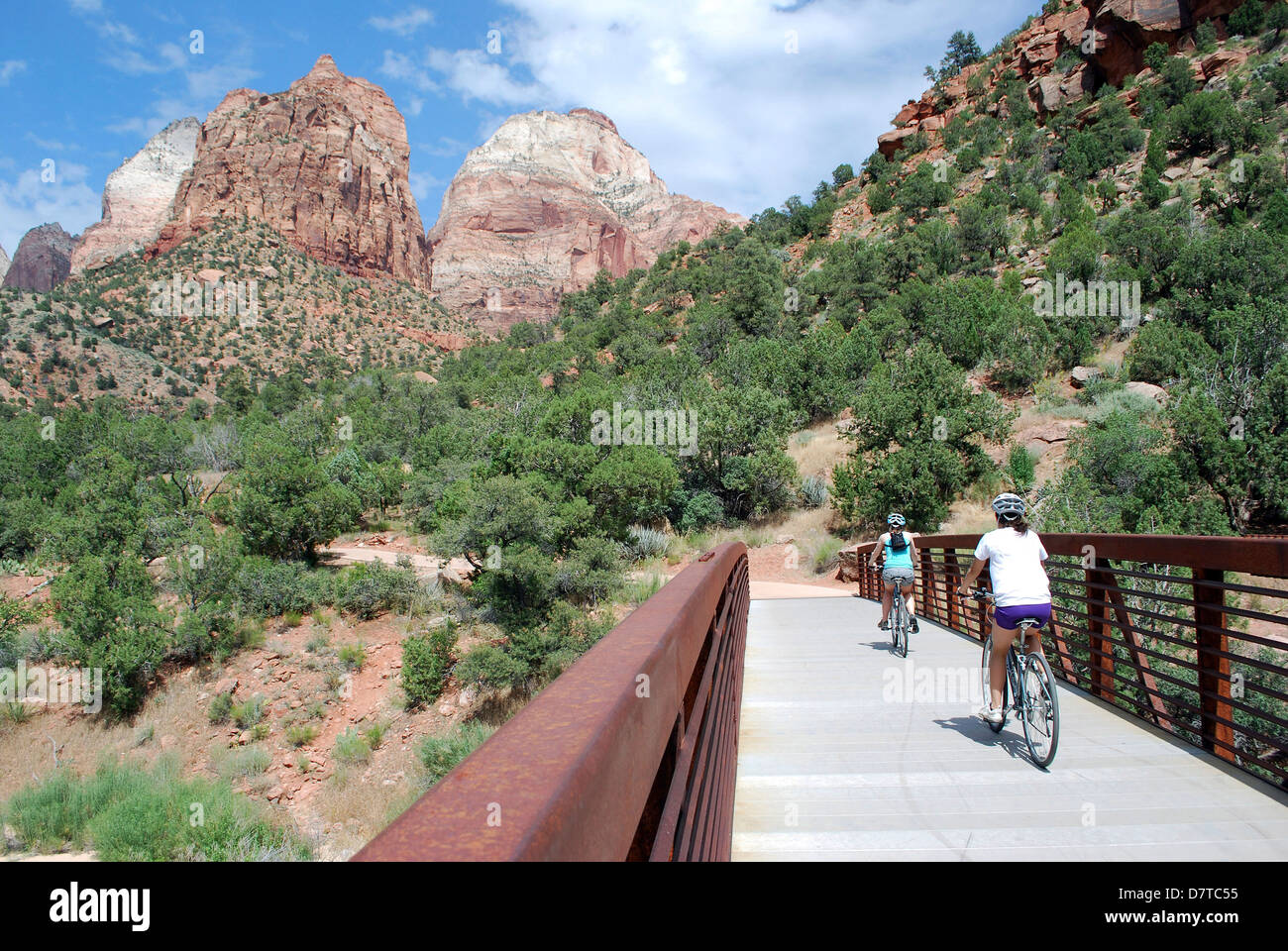 Biking along Pa'rus Trail, Zion National Park, Utah Stock Photo Alamy