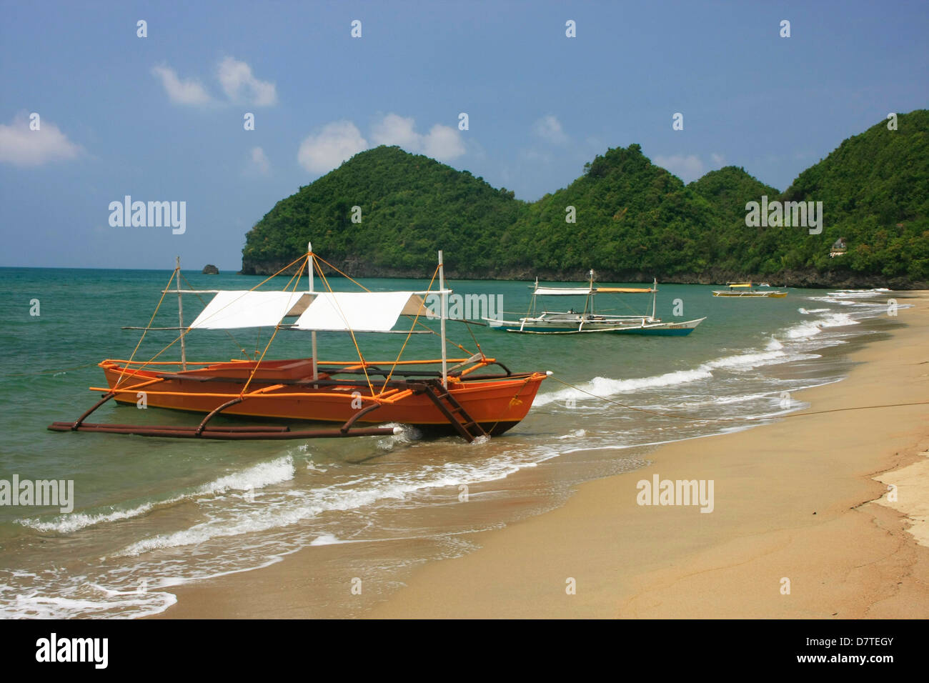 Katig Outrigger boat at Sugar beach, Negros island, Philippines, Southeast ...