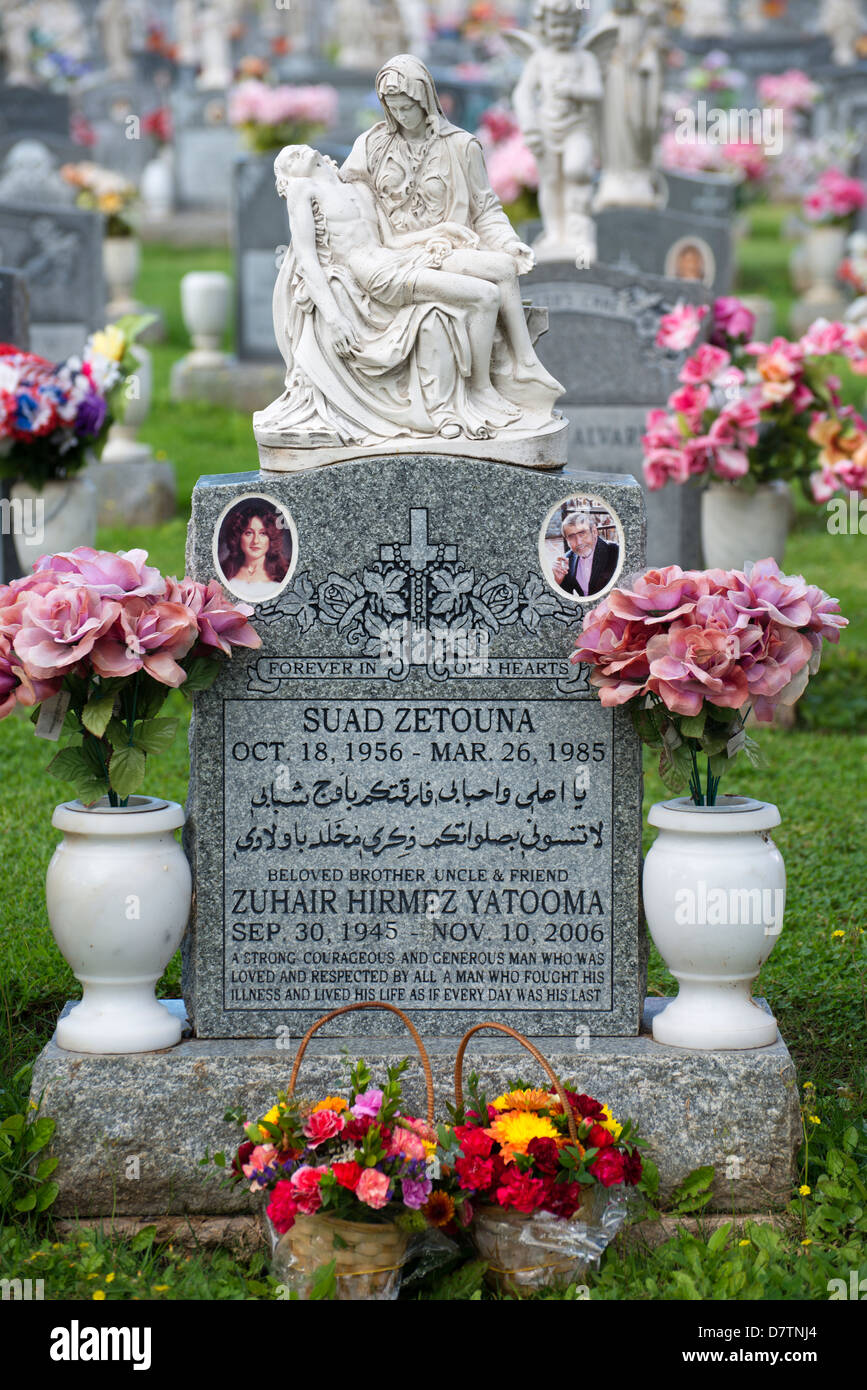 Grave at Holy Cross Cemetery, San Diego, California Stock Photo Alamy