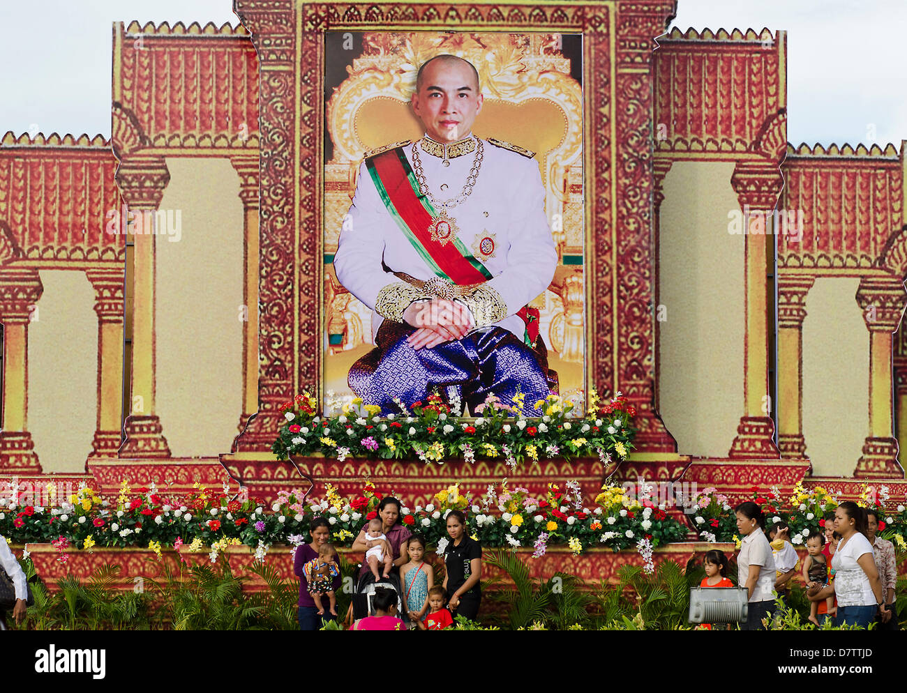 Phnom Penh, Cambodia. 13th May 2013. Cambodia King’s Birthday is a