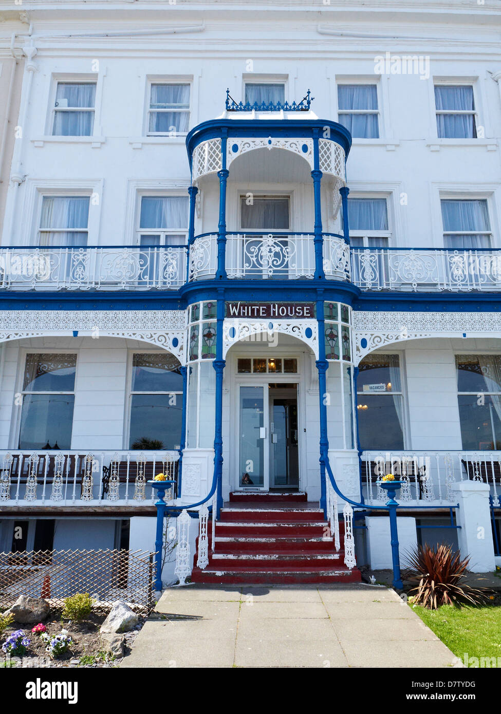 The White House Hotel On The Promenade In Llandudno North - 