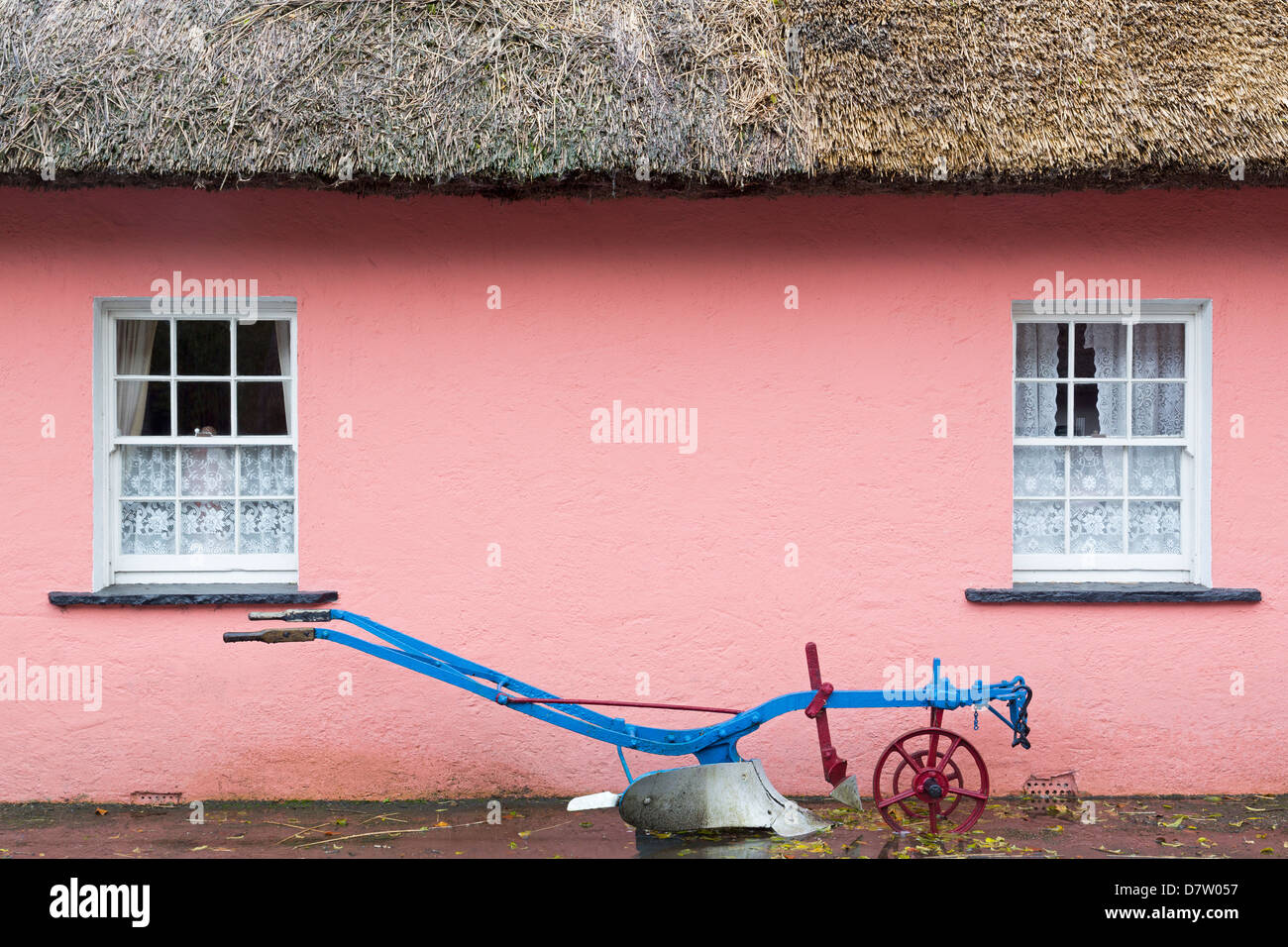 Golden Vale Farmhouse in Bunratty Castle and Folk Park, County Clare, Munster, Republic of Ireland Stock Photo