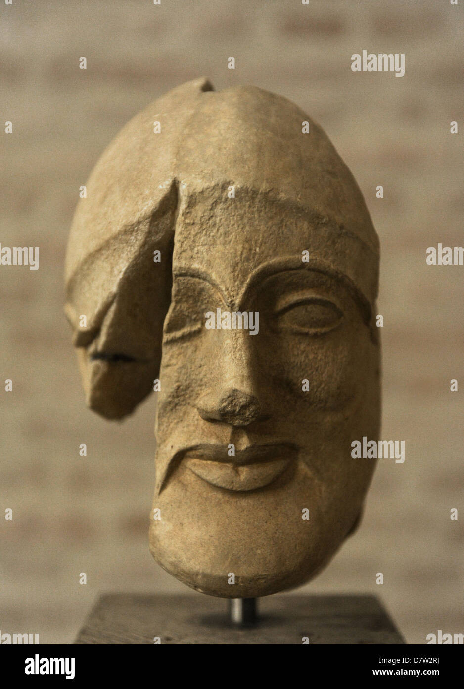Greek sculpture aegina hi-res stock photography and images - Alamy