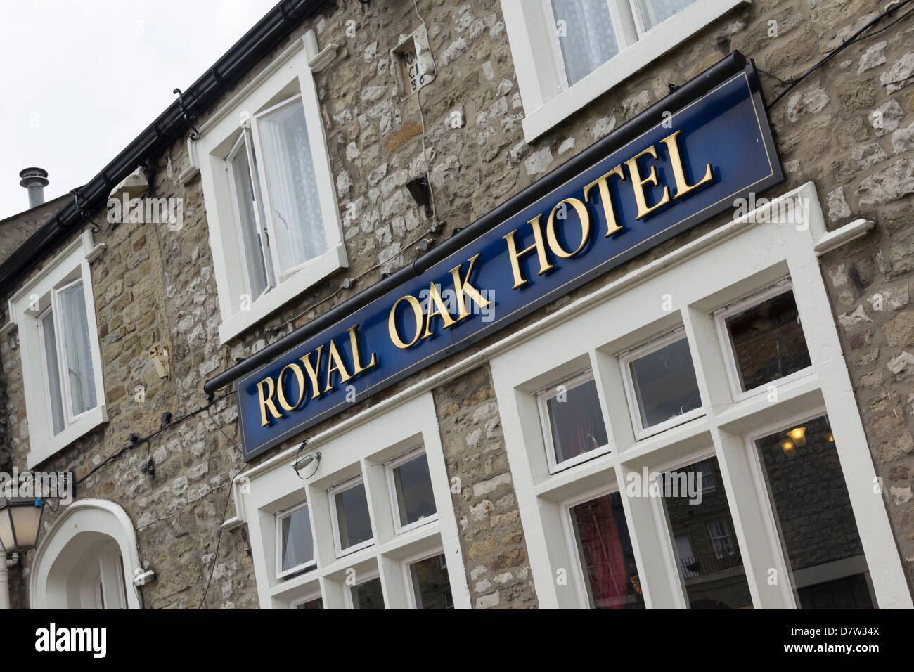 Royal oak public house in hires stock photography and images Alamy