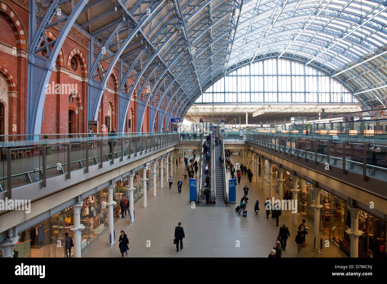 St Pancras International Train Station, London, England Stock Photo Alamy