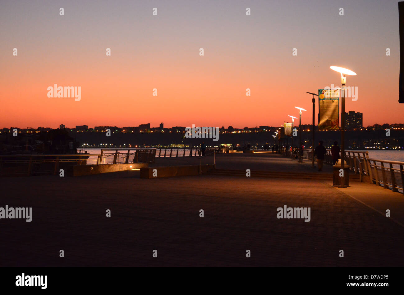 Sunsets on the Hudson River New York City Stock Photo Alamy