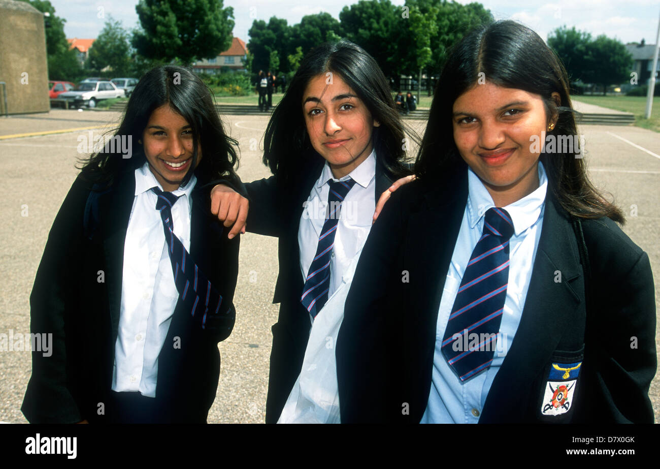 School pupils, Heathland Secondary School, Hounslow, Middlesex, UK
