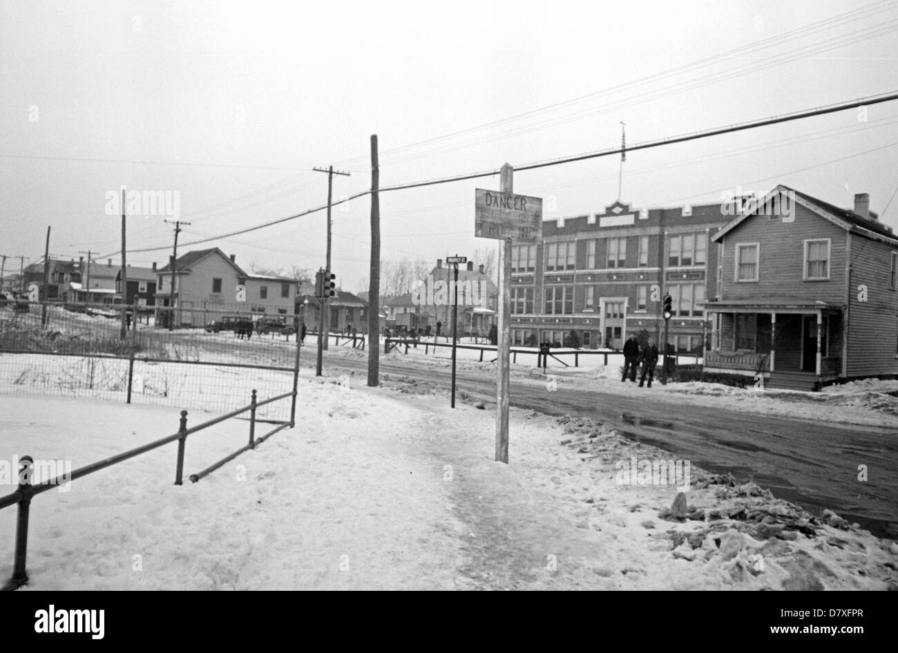 South River, old high school at traffic junction, New Jersey, circa 1936 Stock Photo
