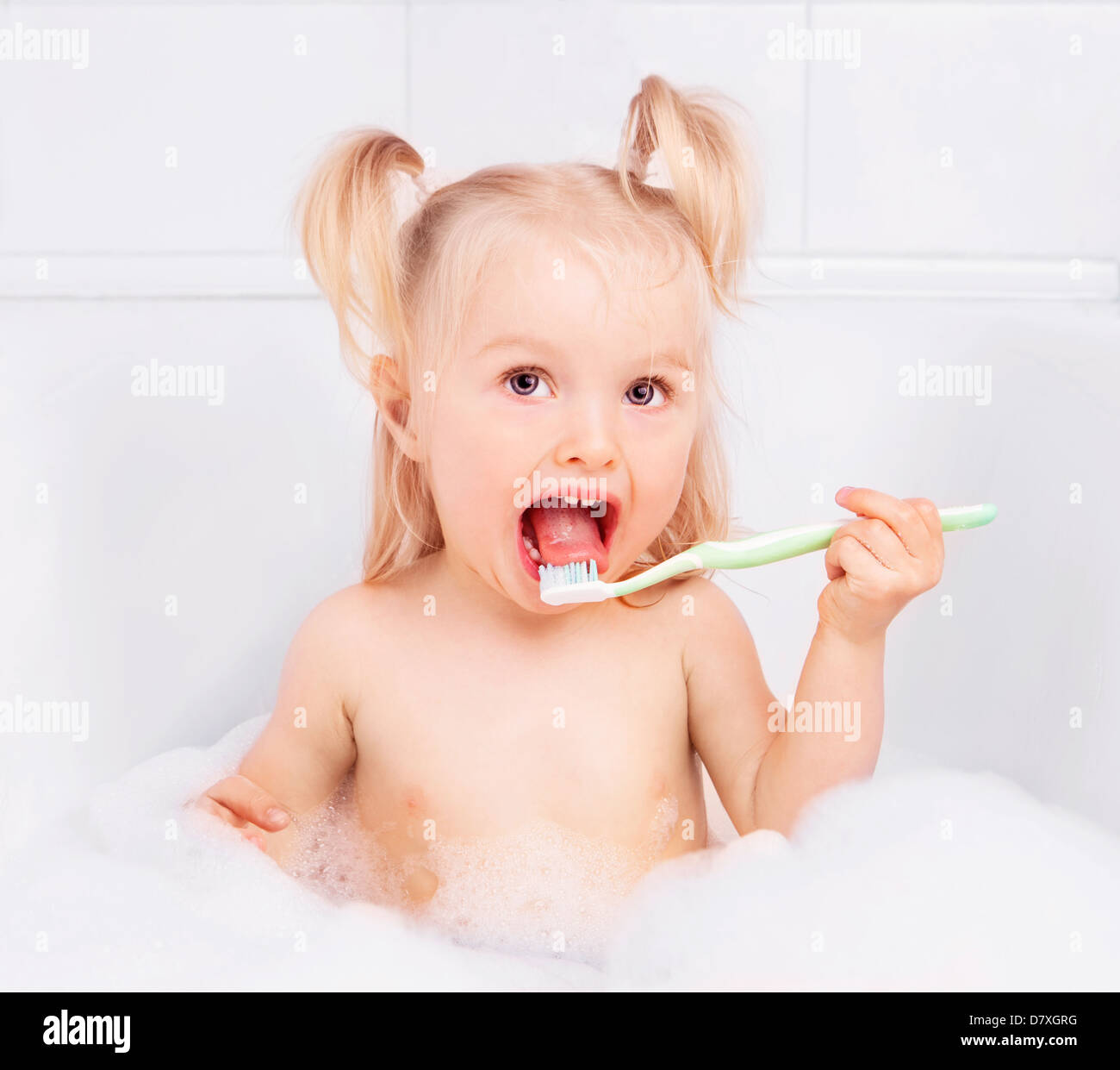 brushing two year old's teeth