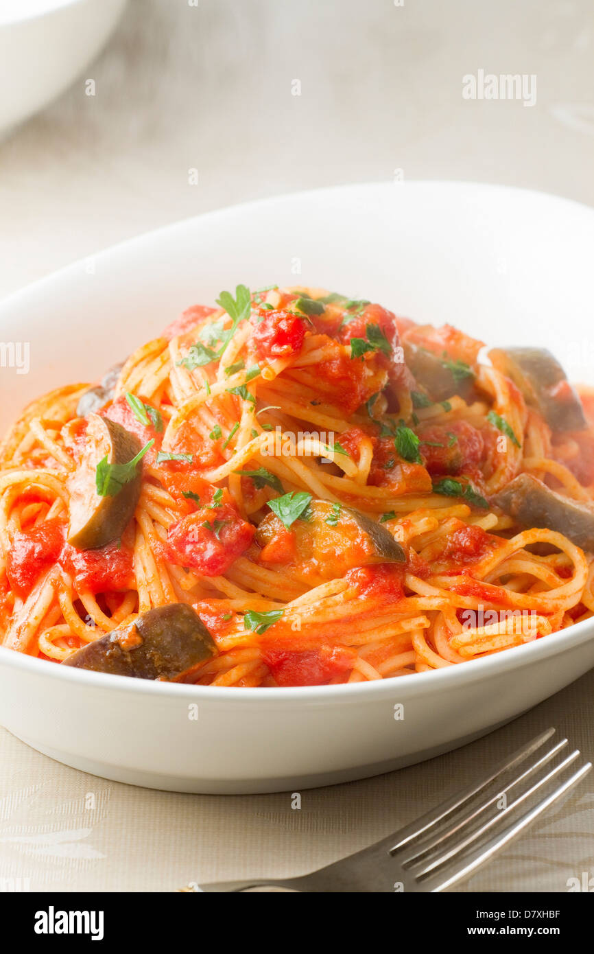 Spaghetti squash noodles hires stock photography and images Alamy