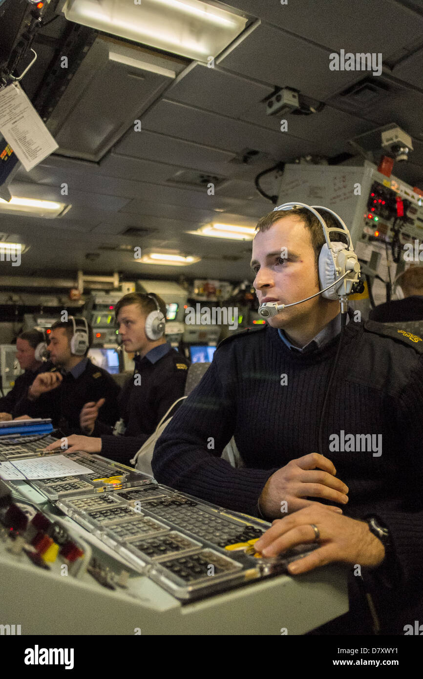 Royal Navy operators inside the main operations room onboard HMS ...