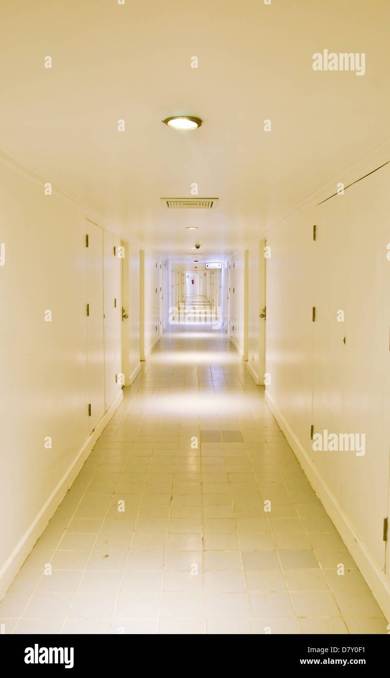 Dimensional corridor hi-res stock photography and images - Alamy