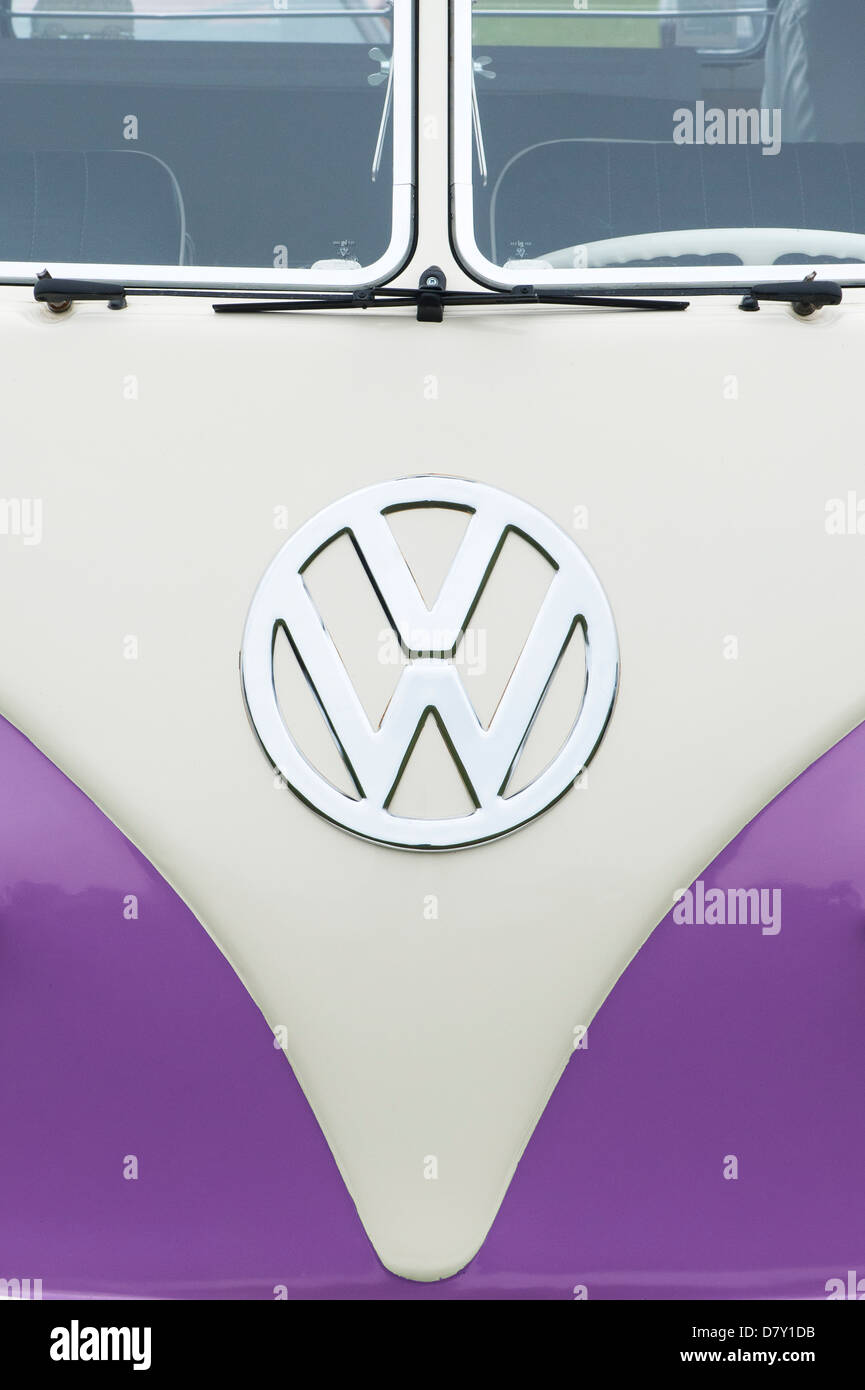 Vw Split Screen Vector VW Split Screen Volkswagen camper van Stock Photo - Alamy