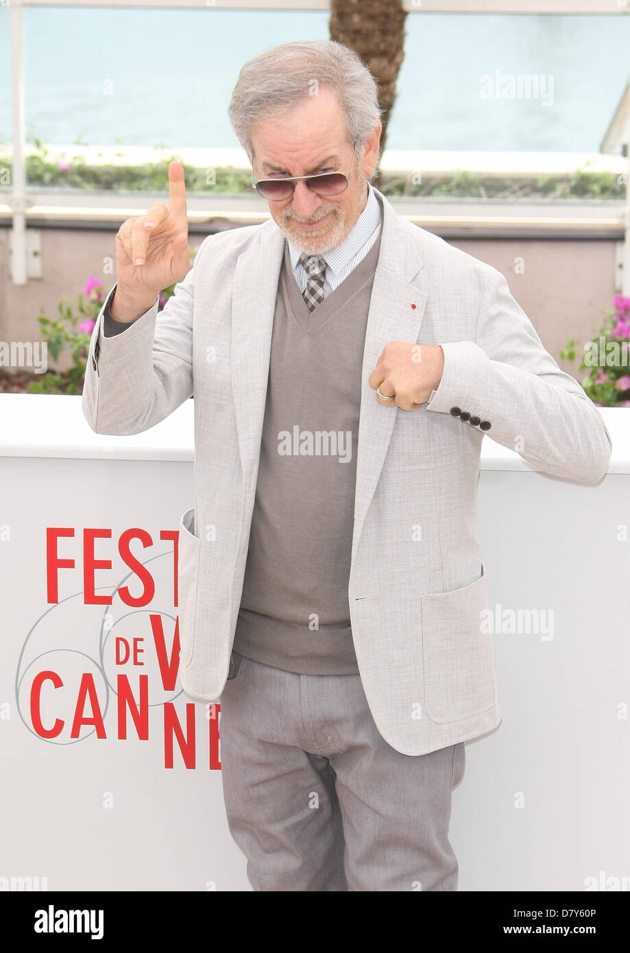 STEVEN SPIELBERG THE JURY. PHOTOCALL. CANNES FILM FESTIVAL 2013 CANNES  FRANCE 15 May 2013 Stock Photo