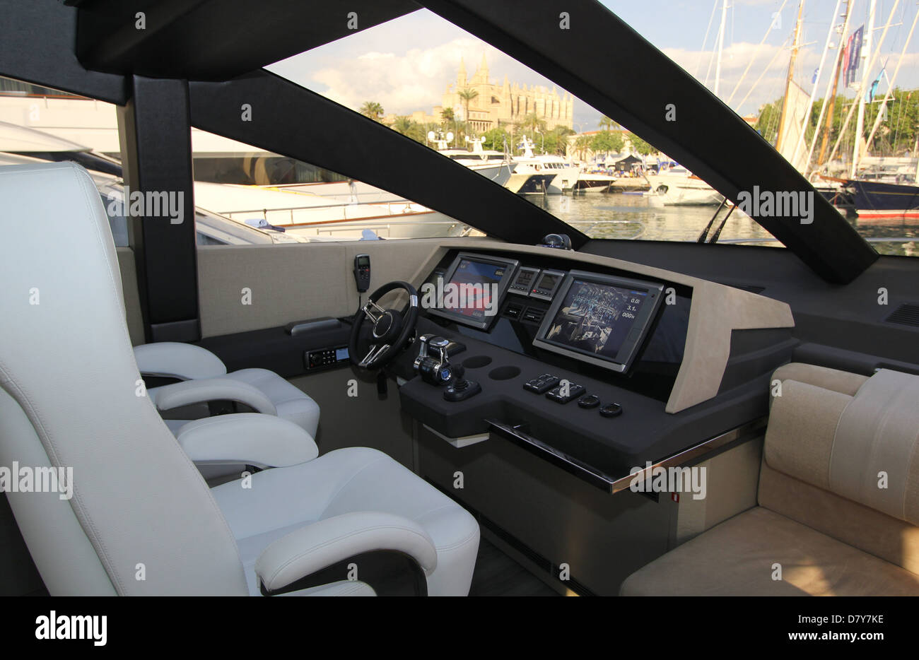 Palma International Boat Show 2013 - 'mission control', Pearl 75 luxury motor superyacht - Moll Vell / Old Quay, Mallorca. Stock Photo