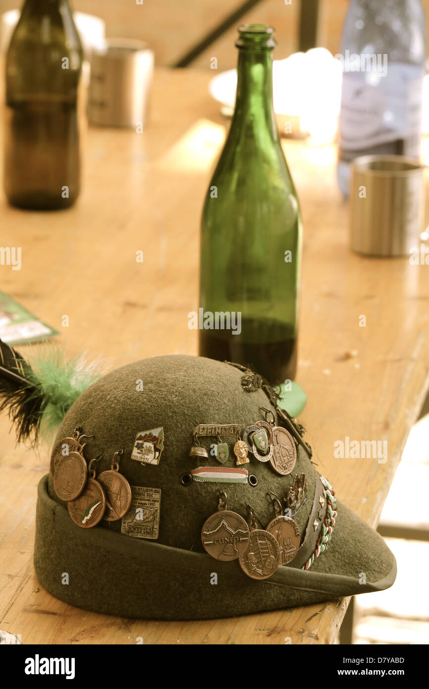 Military hat feather hires stock photography and images Alamy