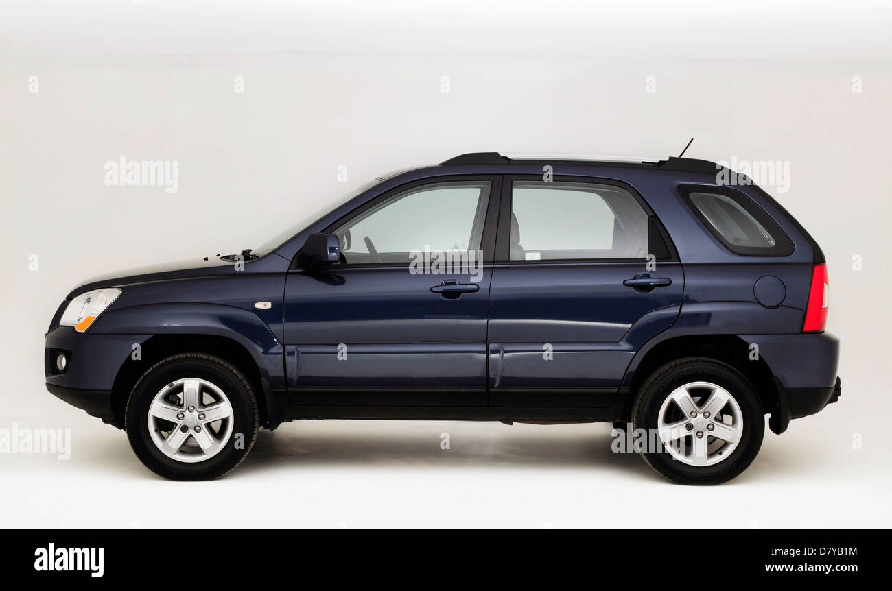 Kia sportage 4x4 hires stock photography and images Alamy