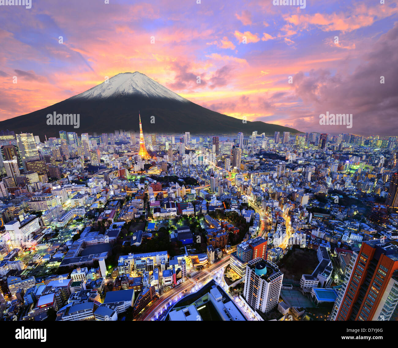 Tokyo Tower And Mt Fuji In Tokyo Japan Stock Photo Alamy